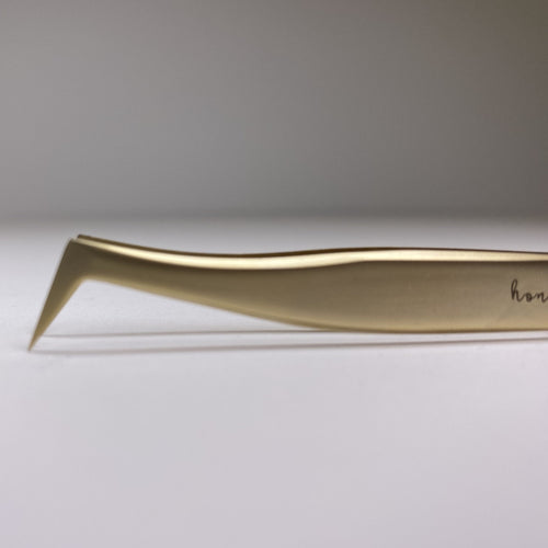 Gold Standard Ultra Curved Tweezers - LashBeePro